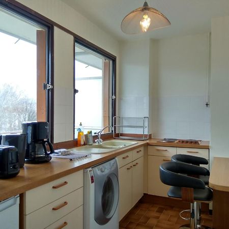 Budget Apart With Balcony And Great View Saint-Denis  Exterior photo