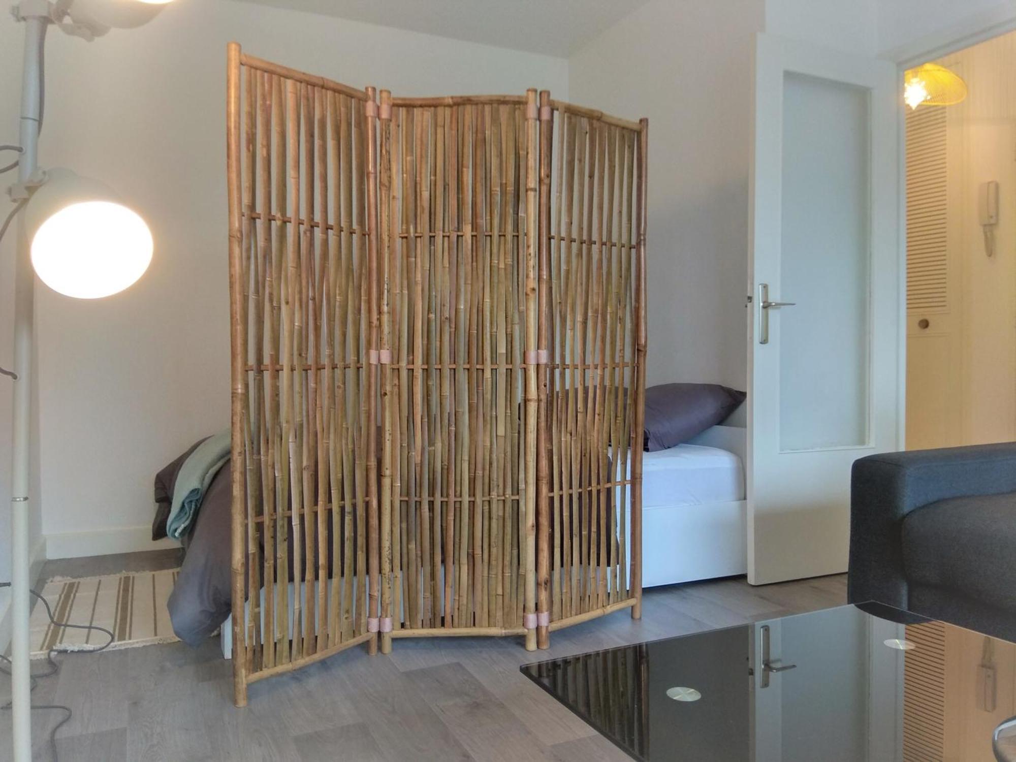Budget Apart With Balcony And Great View Saint-Denis  Exterior photo