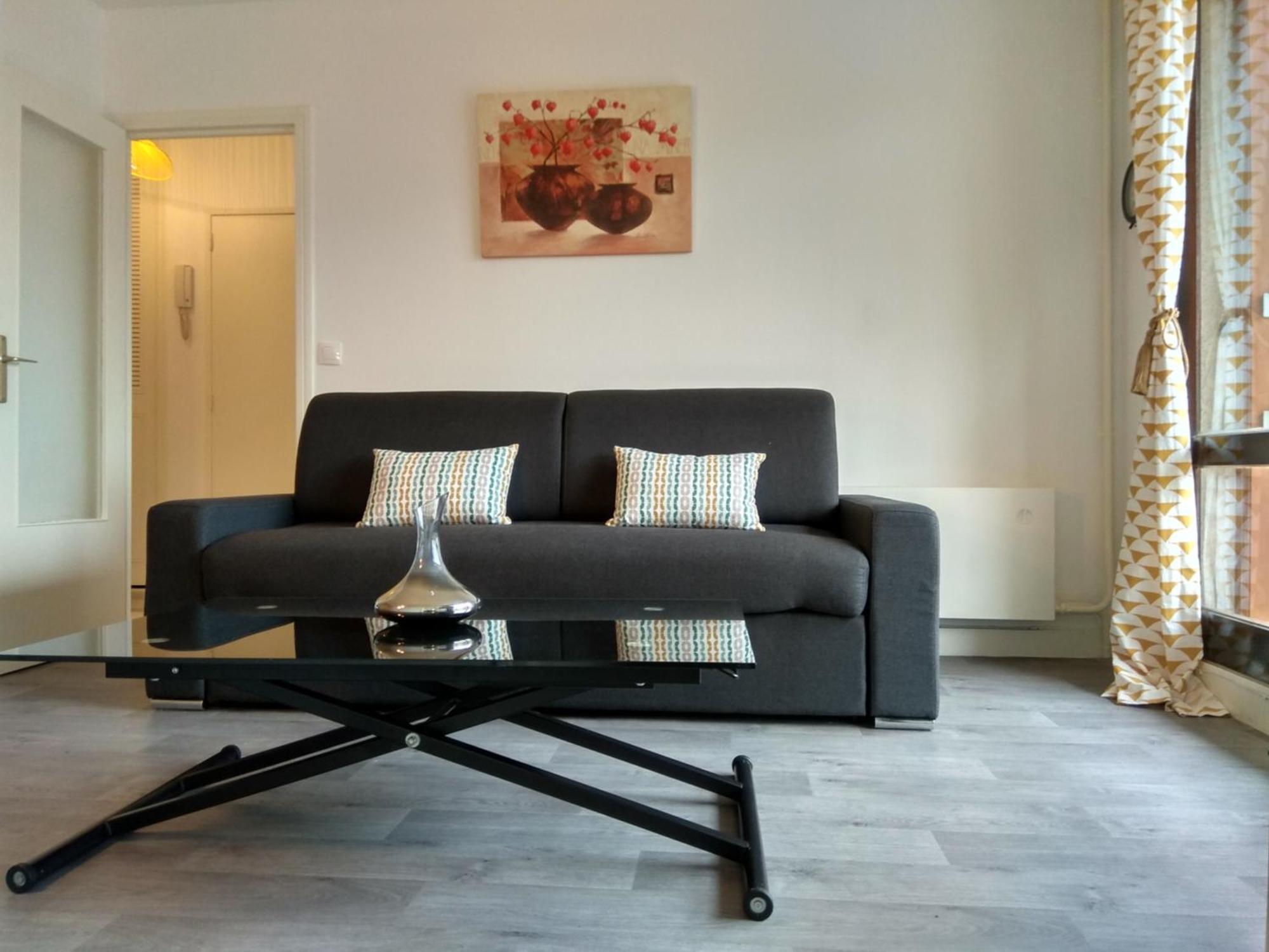 Budget Apart With Balcony And Great View Saint-Denis  Exterior photo